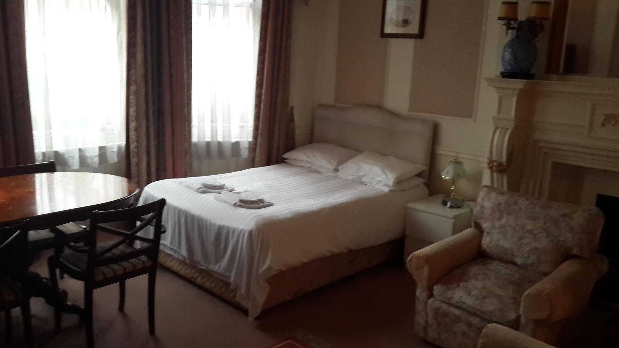 Kensingtoncourt Aparthotel Londen Buitenkant foto